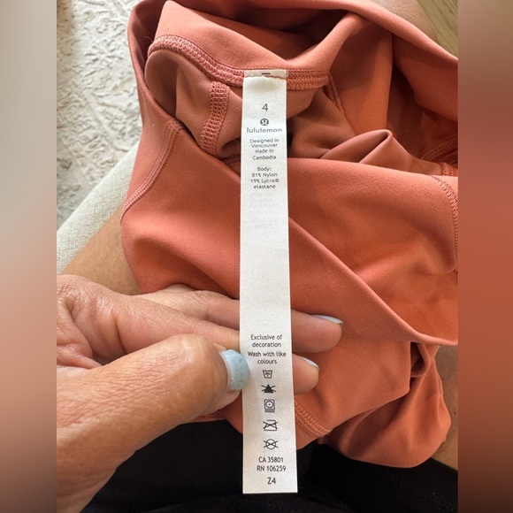 l Lululemon Align Cropped Leggings Size 4 Mauve Pink y2k activewear Q BIN - Picture 3 of 7